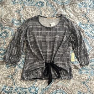 Junior Size M Shirt